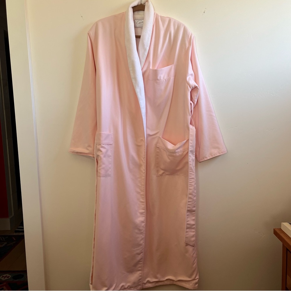 Soft Pink Women's Lounge Robe